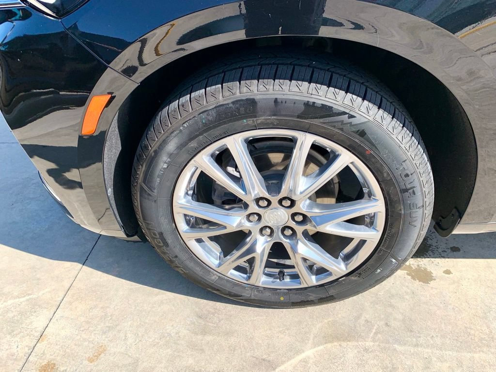Used 2022 Buick Enclave Premium w/ Experience Buick Package FWD image 9