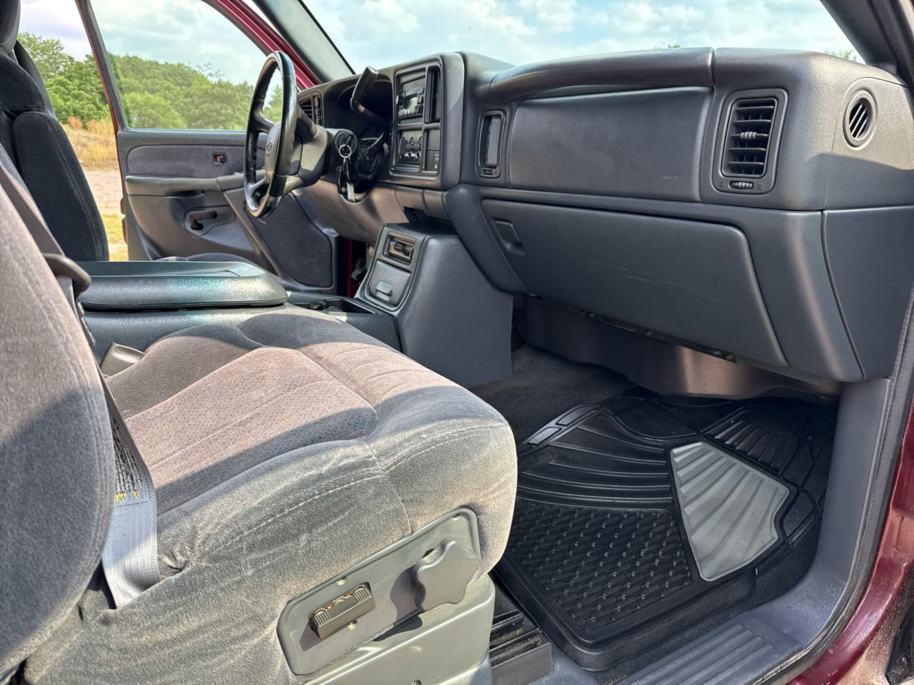 Used 2000 Chevrolet Silverado 1500 LS AWD/4WD image 24
