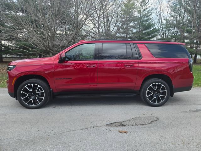New 2026 Chevrolet Suburban RST w/ Comfort Package AWD/4WD image 2