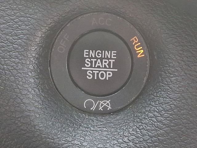 Used 2022 Jeep Cherokee Limited image 25