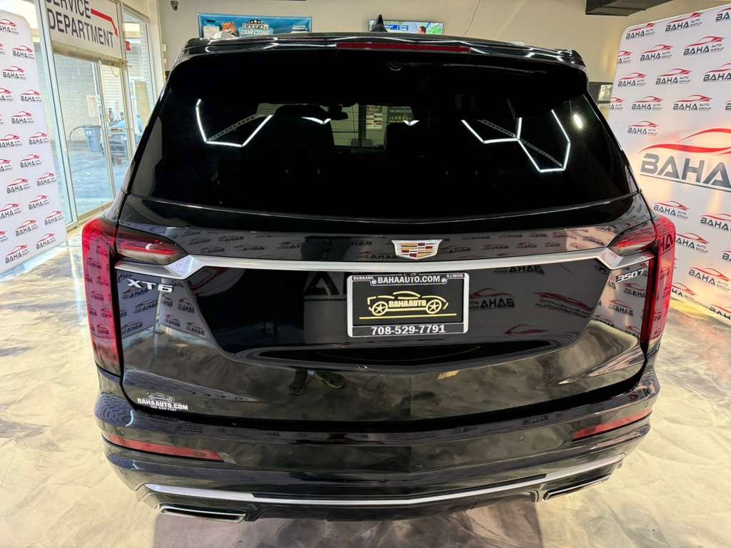 Used 2021 Cadillac XT6 Luxury image 9