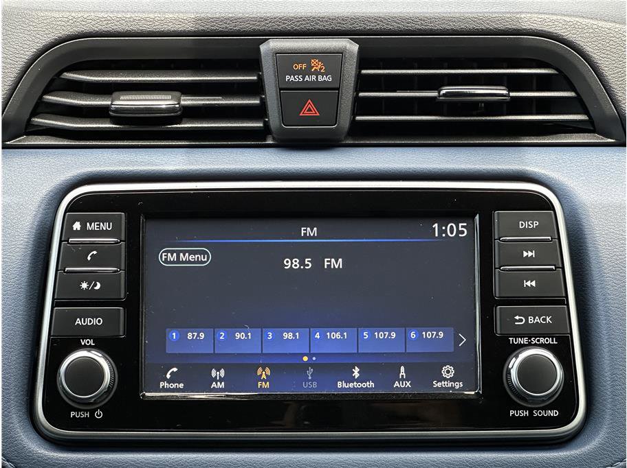 Used 2025 Nissan Versa SV w/ Trunk Package FWD image 22