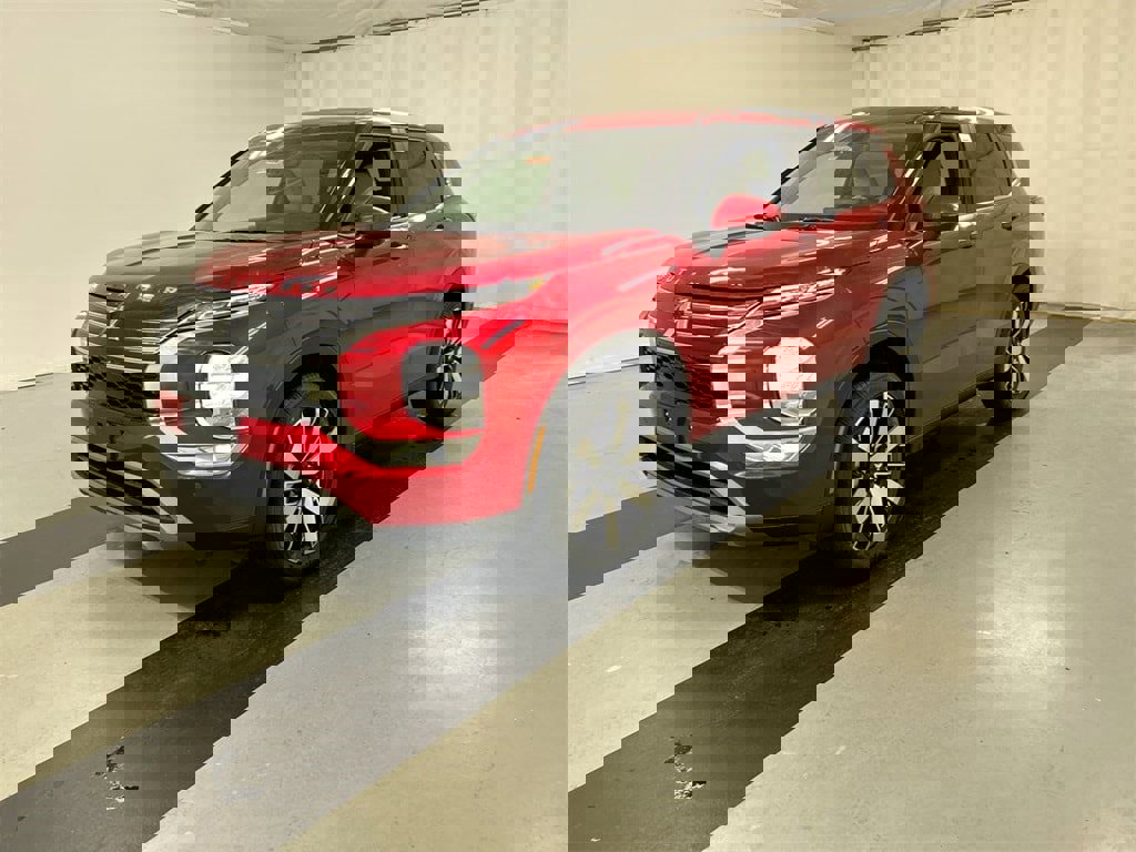 New 2025 Mitsubishi Outlander SE image 4