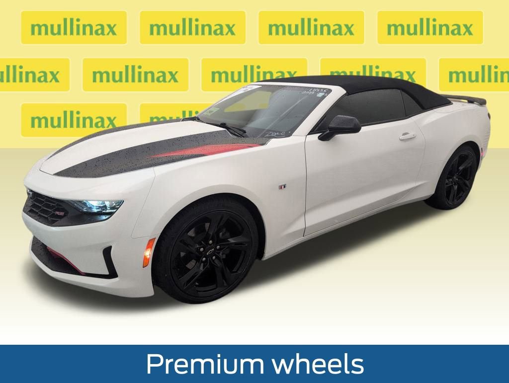 Used 2023 Chevrolet Camaro LT w/ RS Package image 12
