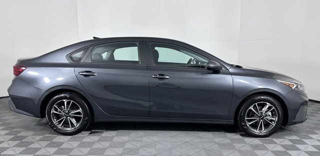 Used 2024 Kia Forte LXS image 9