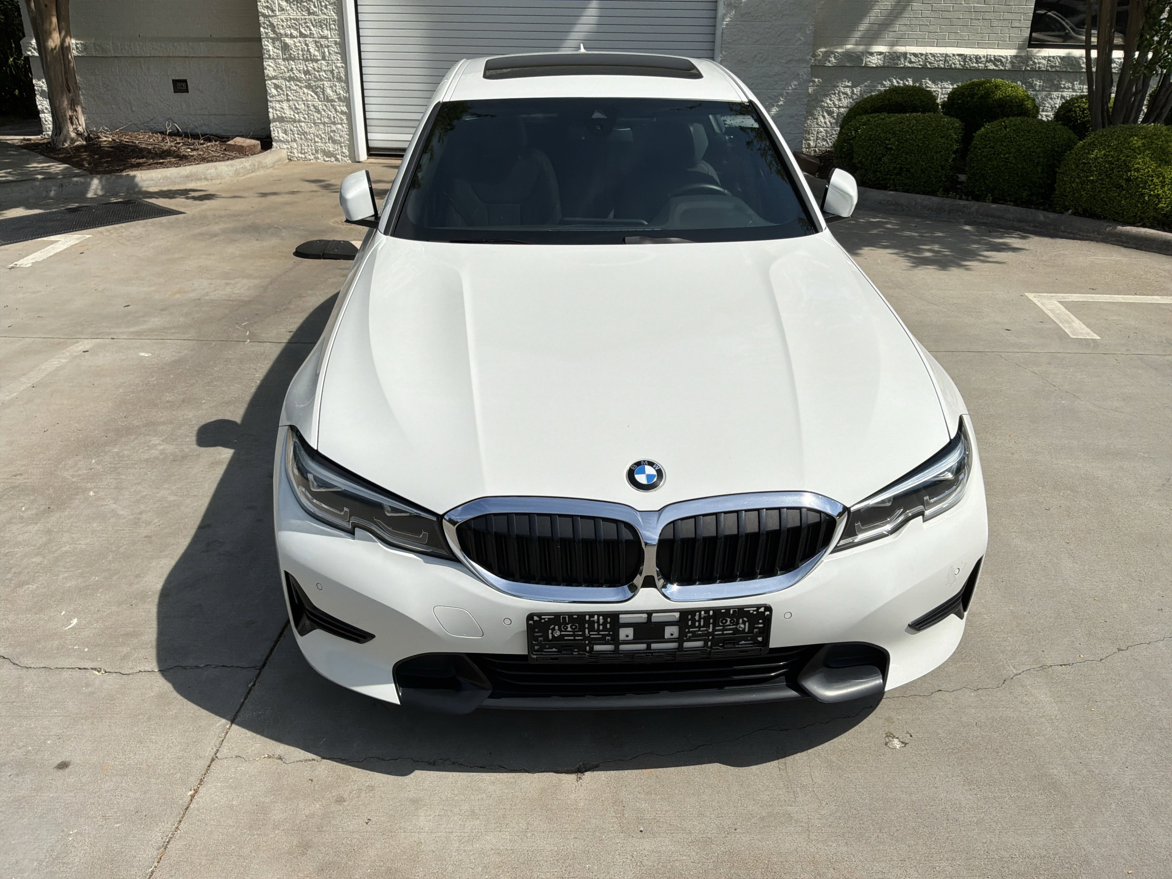 Used 2020 BMW 330i Sedan w/ Convenience Package image 3