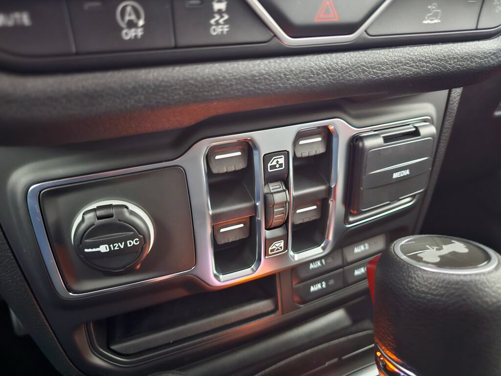 New 2026 Jeep Wrangler Unlimited Sport AWD/4WD image 29