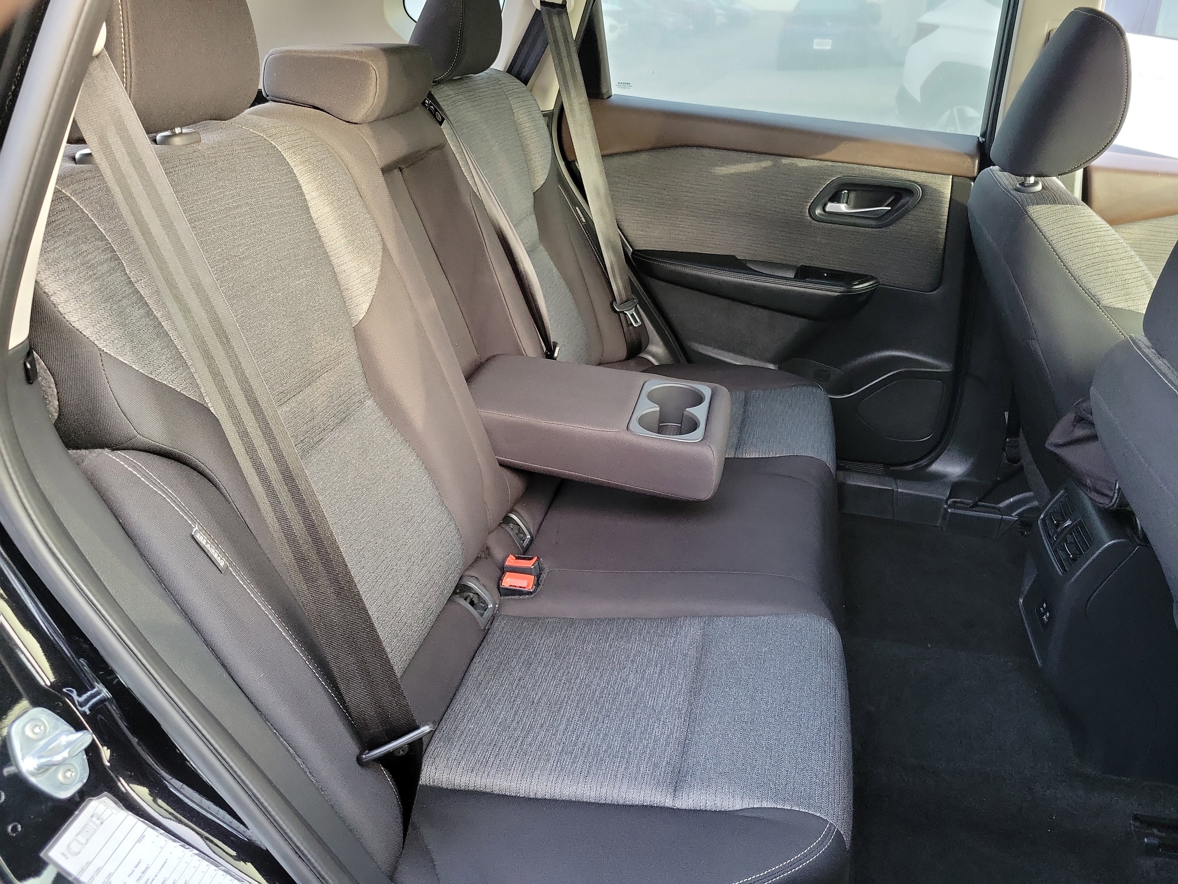 Used 2023 Nissan Rogue SV image 21