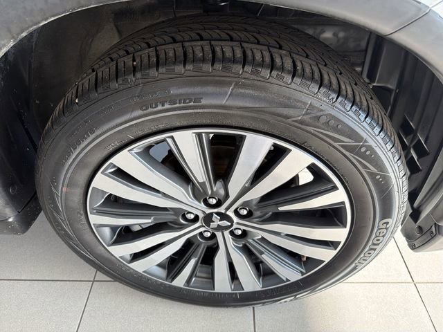 Used 2020 Mitsubishi Outlander SEL image 14