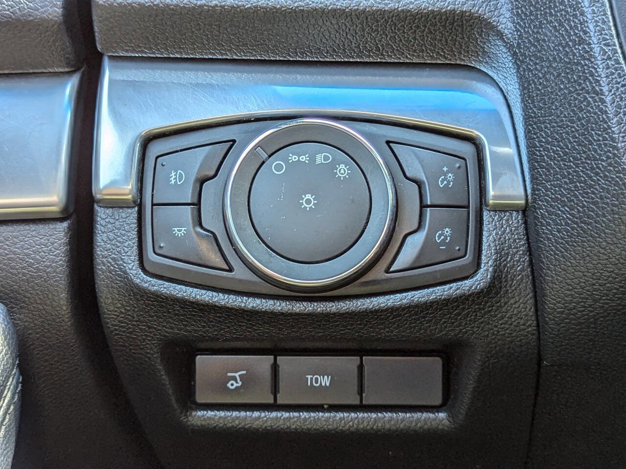 Used 2016 Ford Explorer Sport w/ Equipment Group 401A image 29