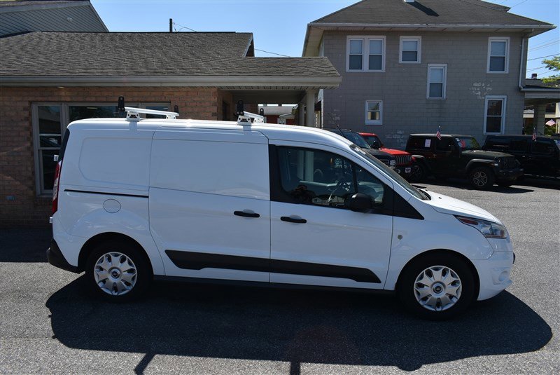 Used 2018 Ford Transit Connect XLT FWD image 2