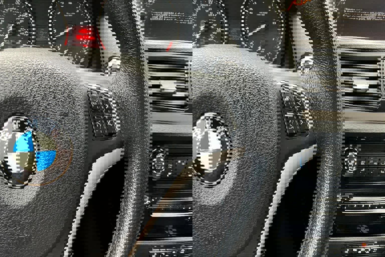 Used 2015 BMW X1 xDrive28i image 25