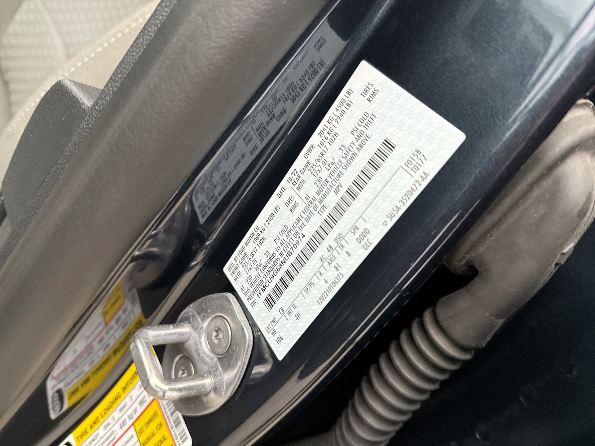 Used 2022 Ford Escape SE image 19