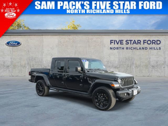 Used 2025 Jeep Gladiator Sport AWD/4WD image 2