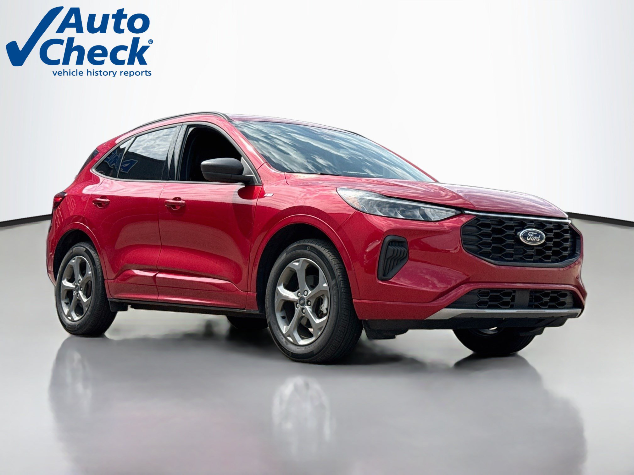 Used 2024 Ford Escape ST-Line w/ Tech Pack #1 AWD/4WD image 1