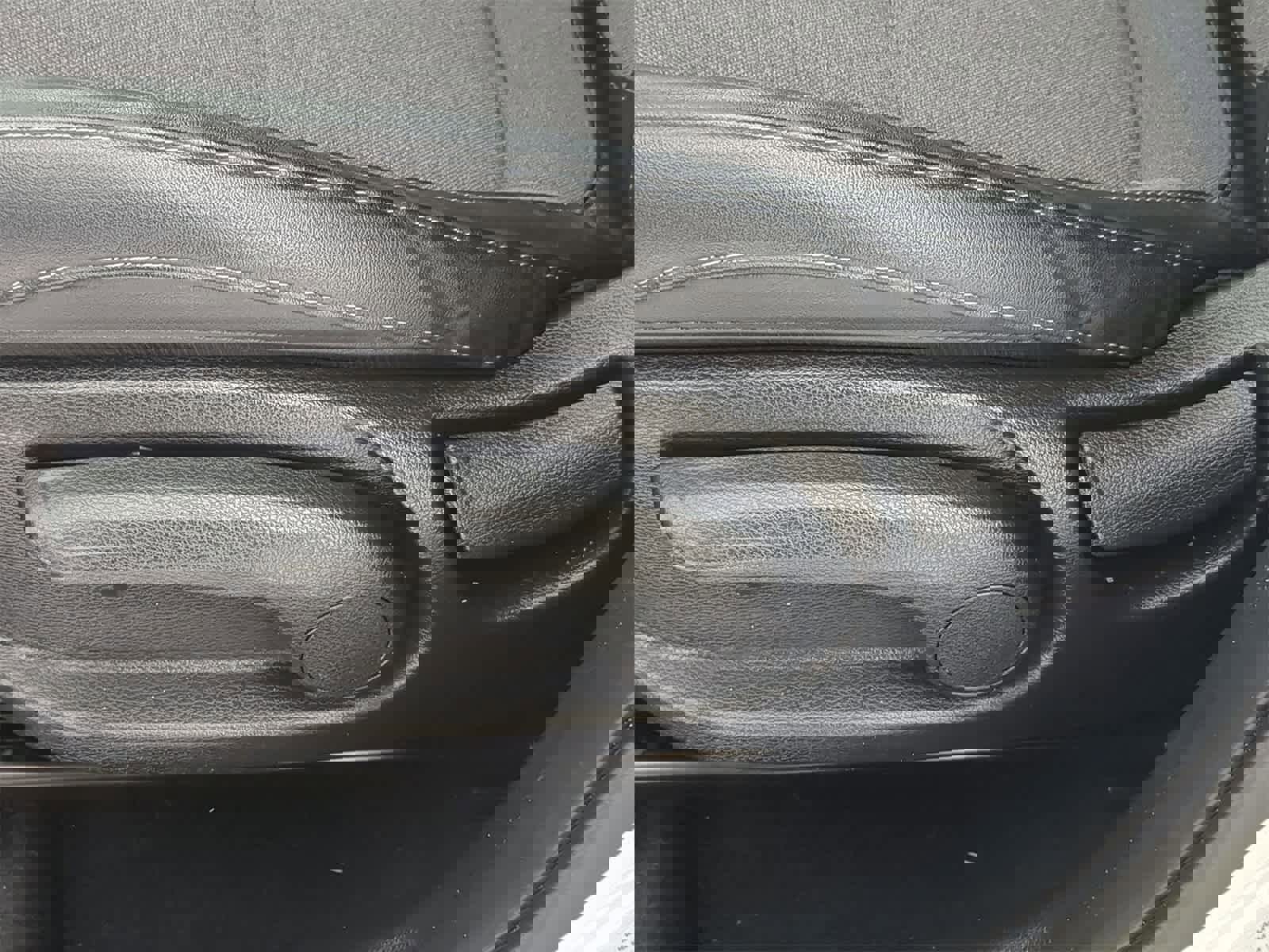 Used 2023 Kia Seltos Nightfall Edition image 24