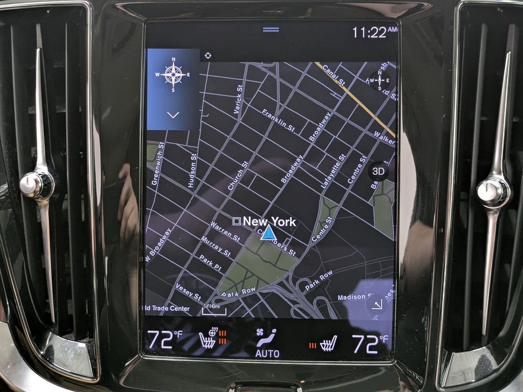 Used 2022 Volvo S60 B5 Momentum w/ Premium Package image 29