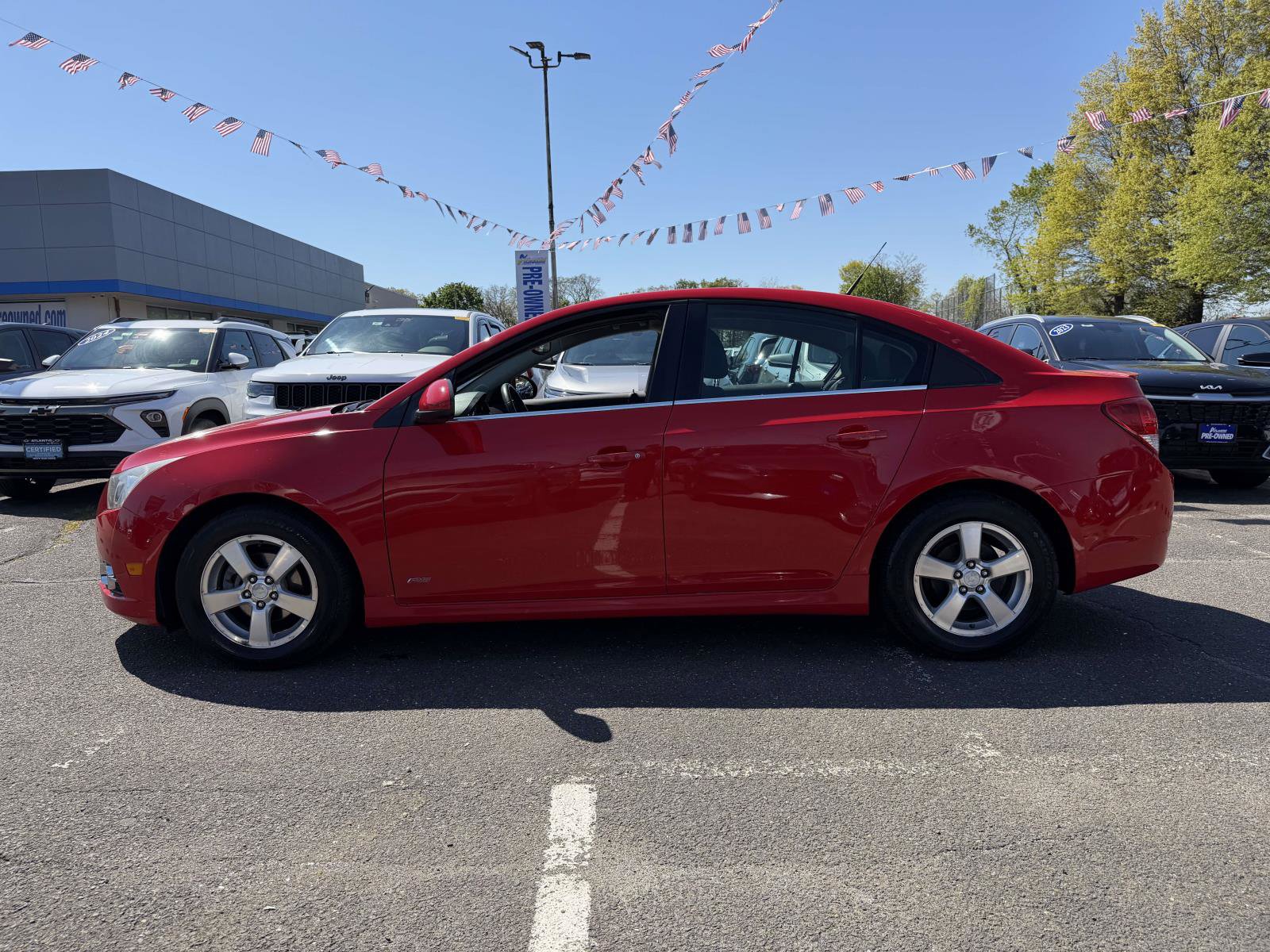 Used 2014 Chevrolet Cruze LT w/ RS Package FWD image 3