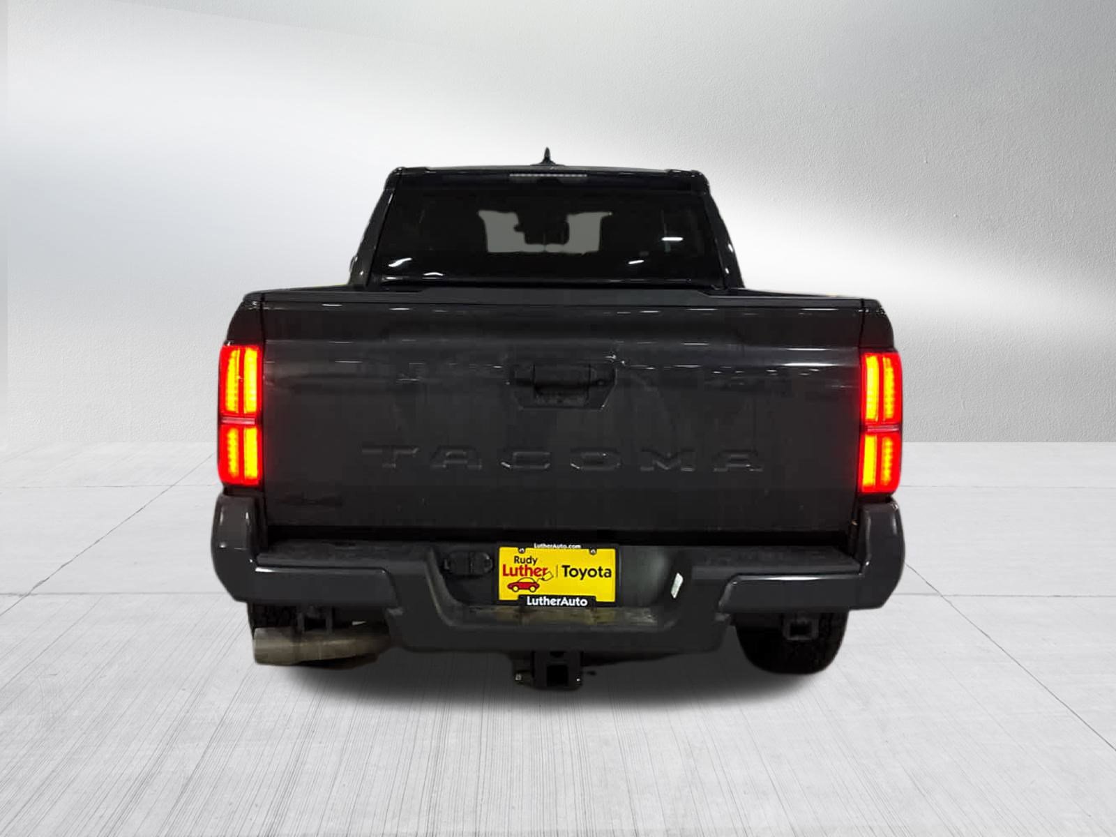 Certified 2025 Toyota Tacoma TRD Off-Road image 5