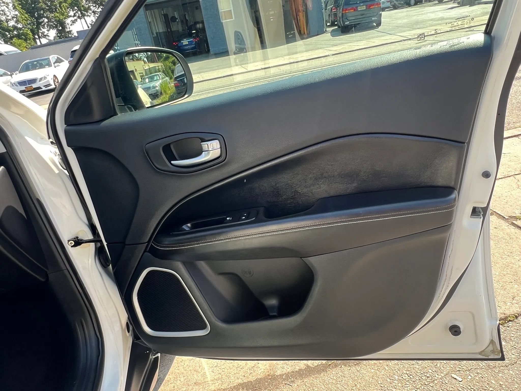 Used 2019 Jeep Compass Sport FWD image 31