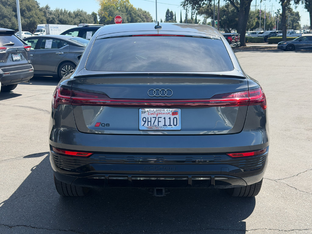 Used 2024 Audi Q8 e-tron Premium AWD/4WD image 8