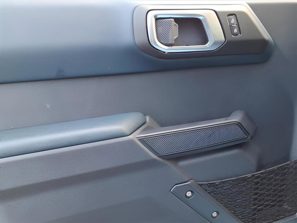 New 2025 Ford Bronco Heritage Edition image 10