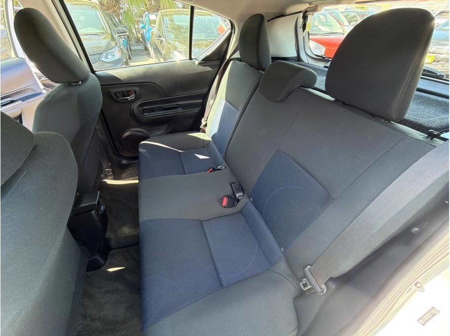 Used 2015 Toyota Prius C Three image 18