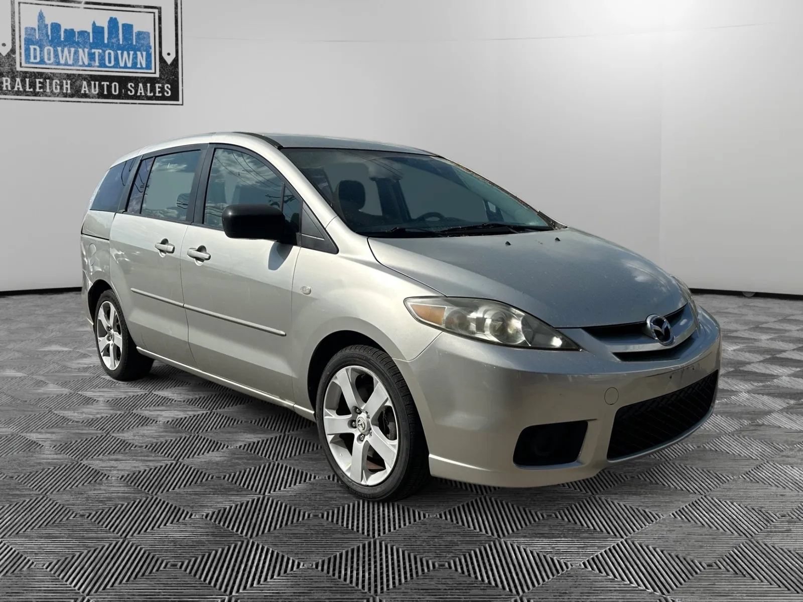 Used 2007 MAZDA MAZDA5 Sport FWD image 4