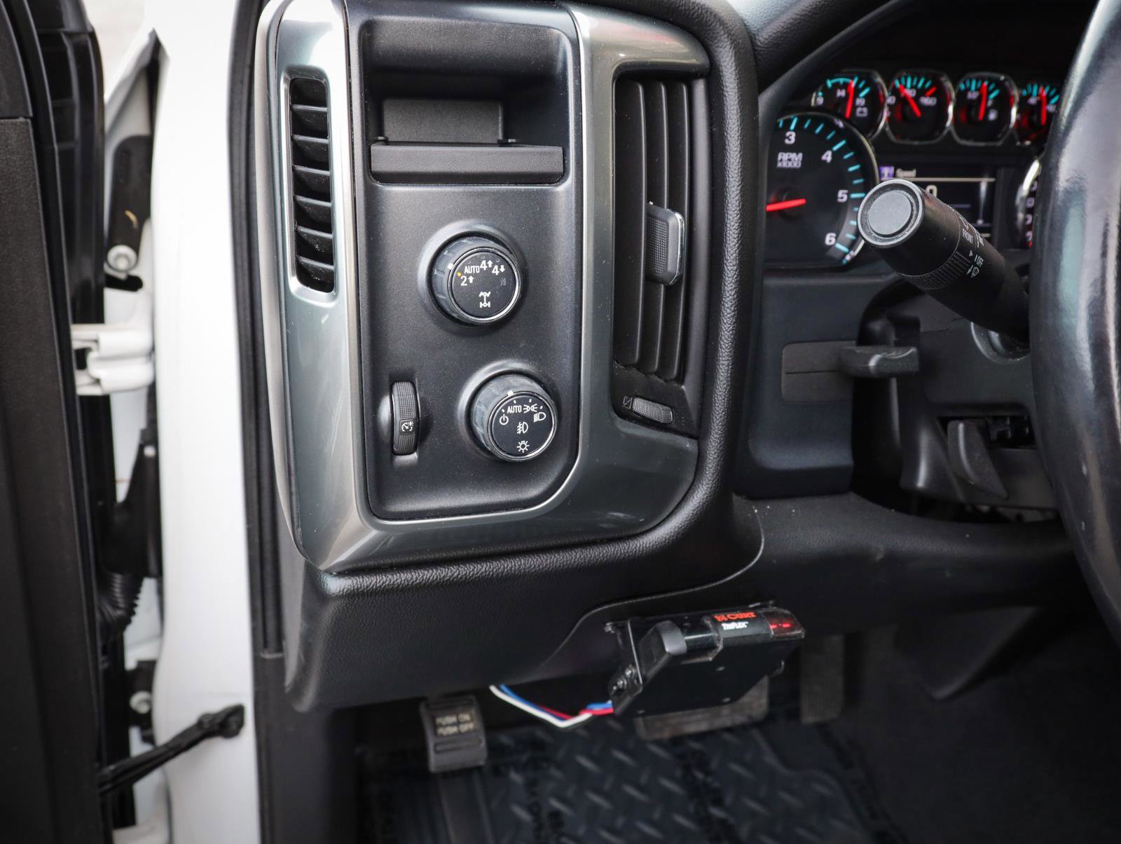 Used 2018 Chevrolet Silverado 1500 LT w/ All Star Edition image 21