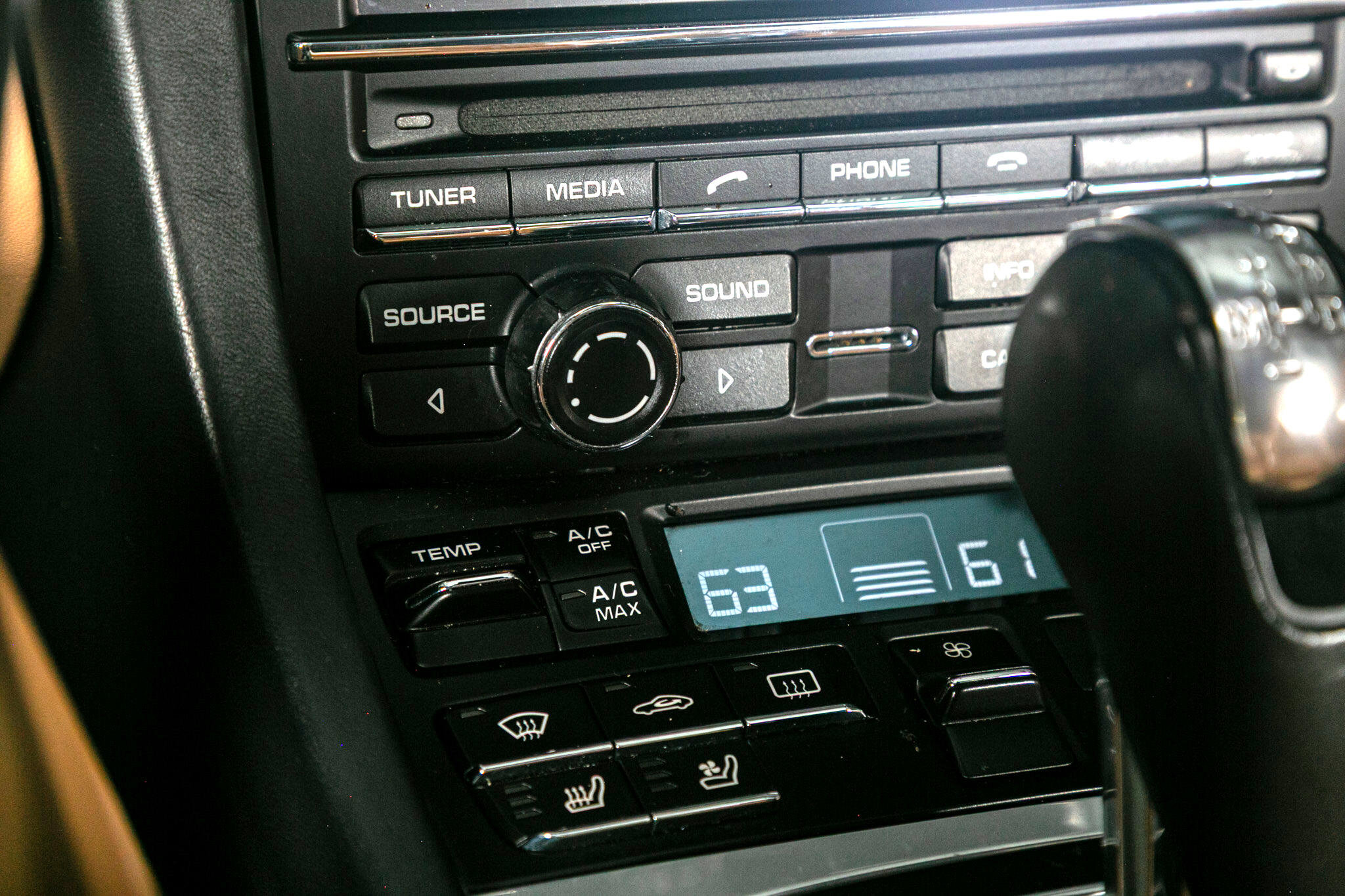 Used 2015 Porsche 911 Carrera S image 36