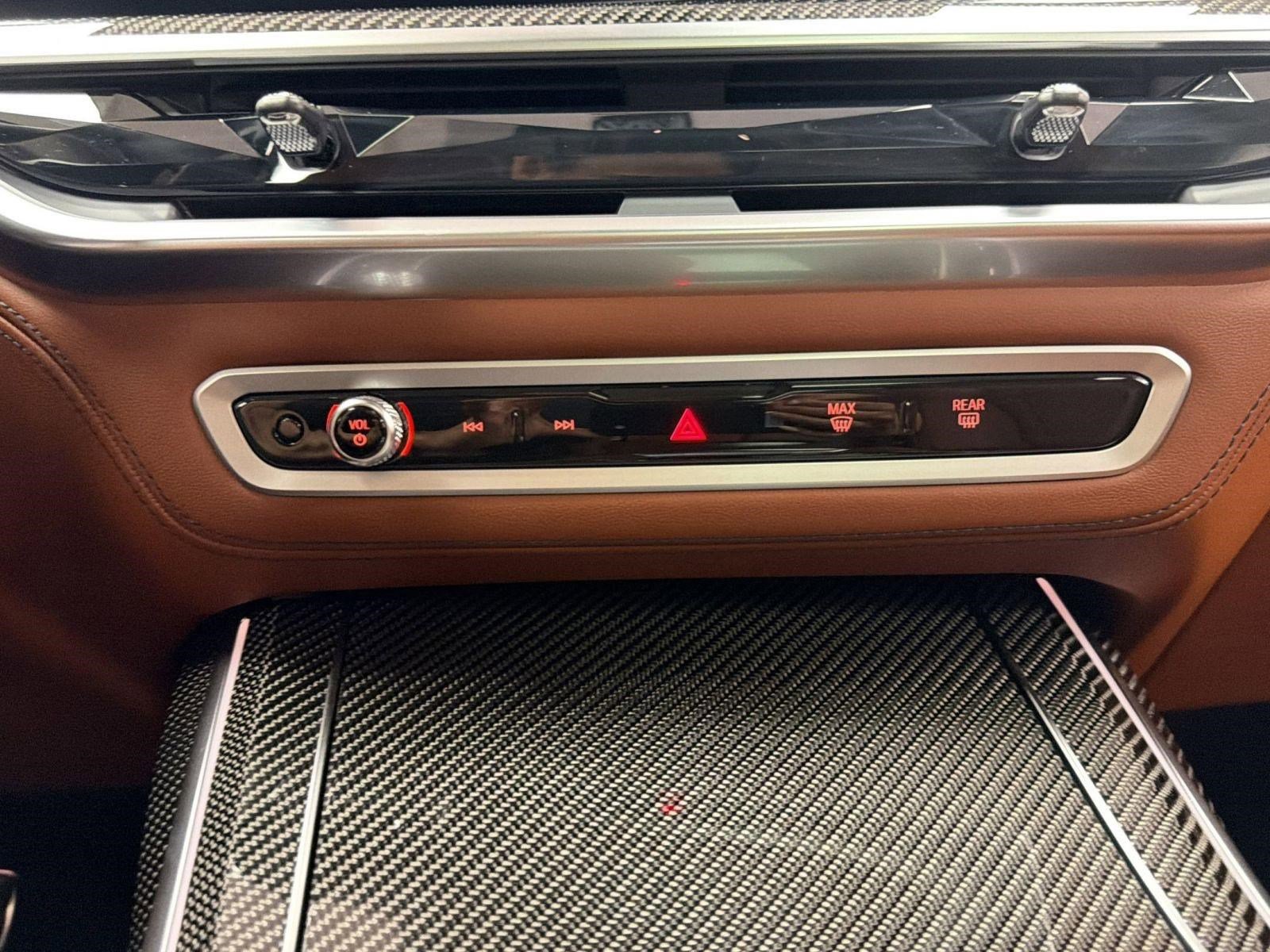 Used 2026 BMW X7 M60i image 24