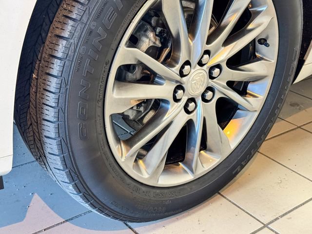 Certified 2022 Buick Enclave Avenir w/ Avenir Technology Package image 18