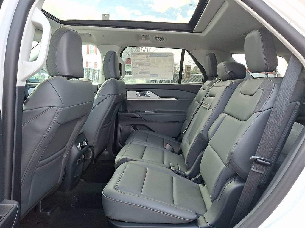 New 2026 Ford Explorer Active w/ Active Comfort Package AWD/4WD image 6