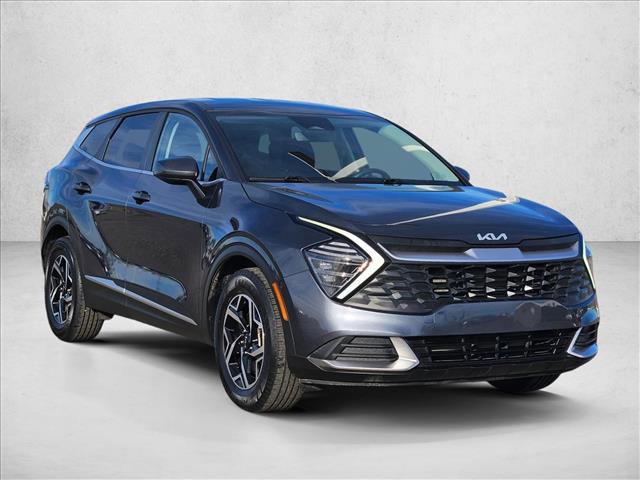 Used 2024 Kia Sportage LX image 3