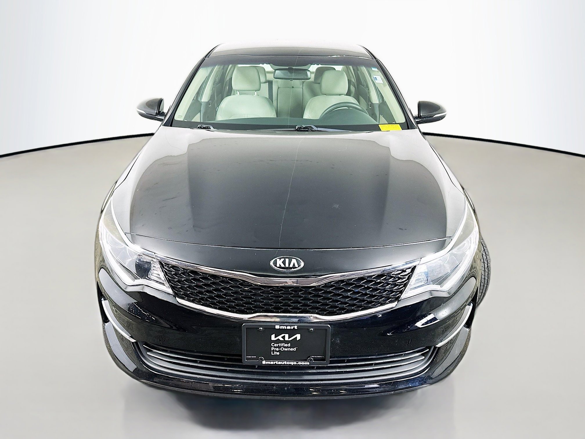Used 2018 Kia Optima LX w/ 17" Alloy Wheels Package FWD image 2