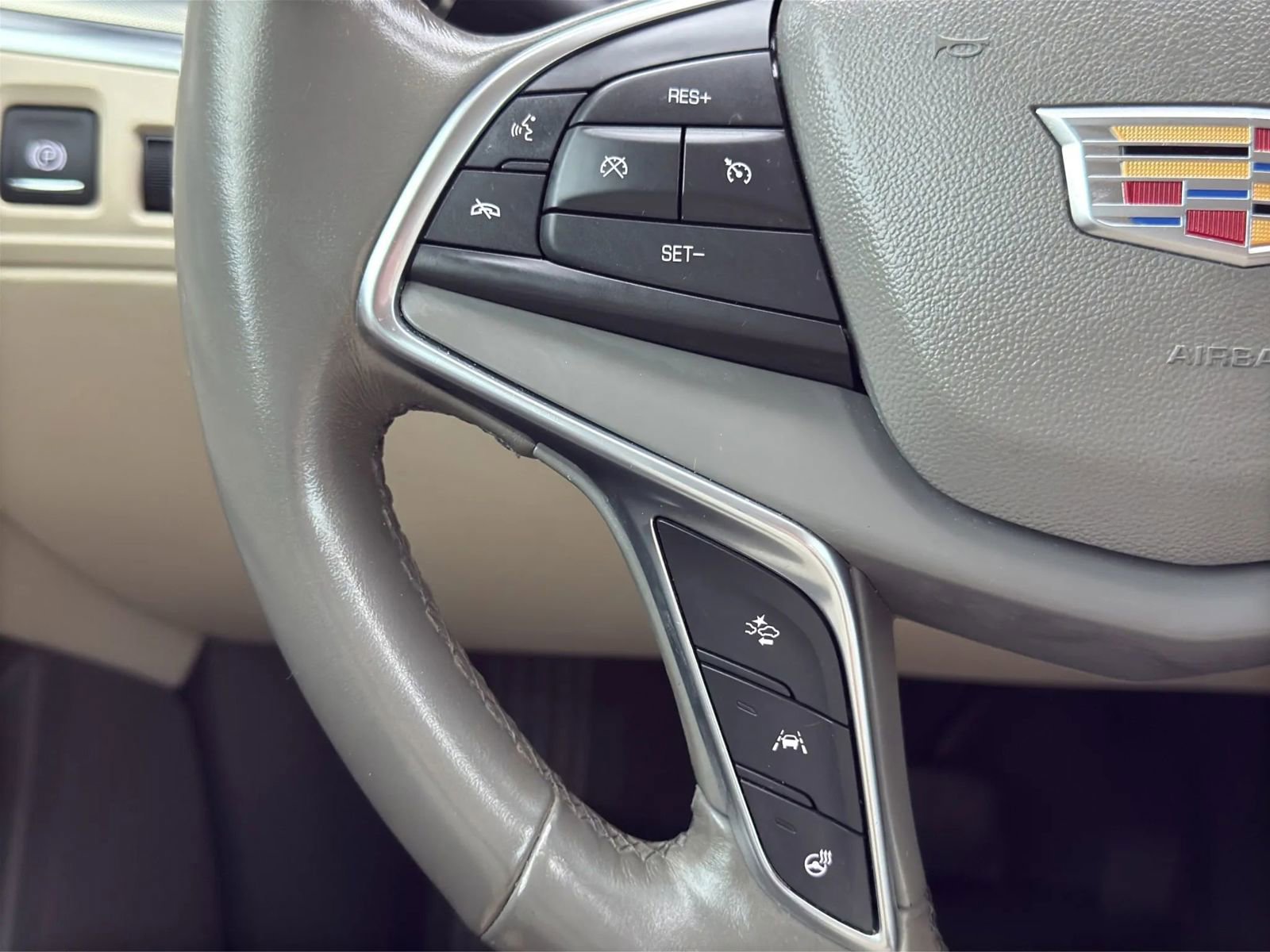 Used 2019 Cadillac XT5 Luxury image 17