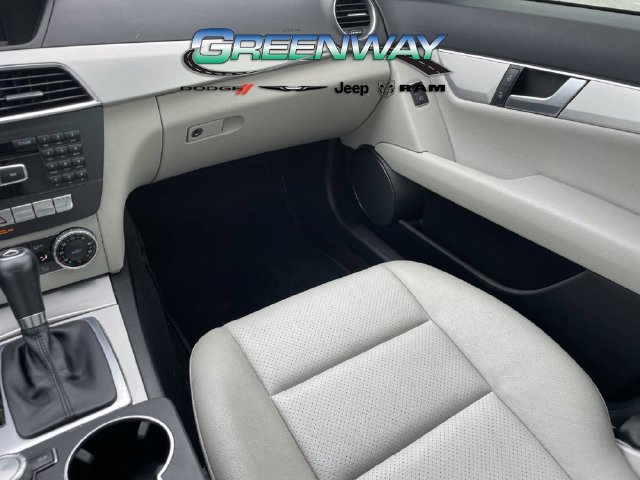 Used 2014 Mercedes-Benz C 250 Sedan image 15