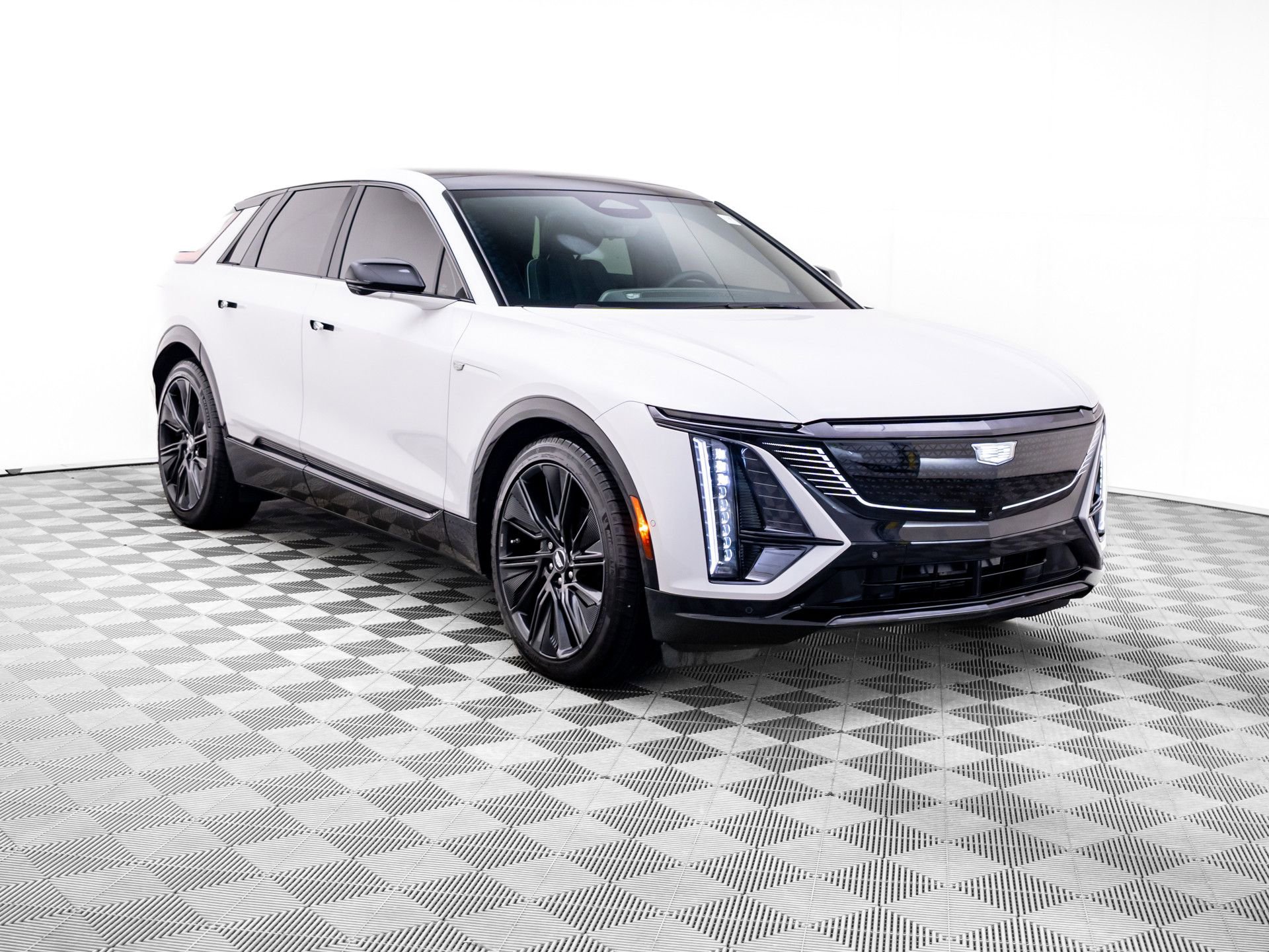 Certified 2025 Cadillac Lyriq Sport w/ Nappa Leather Package image 8