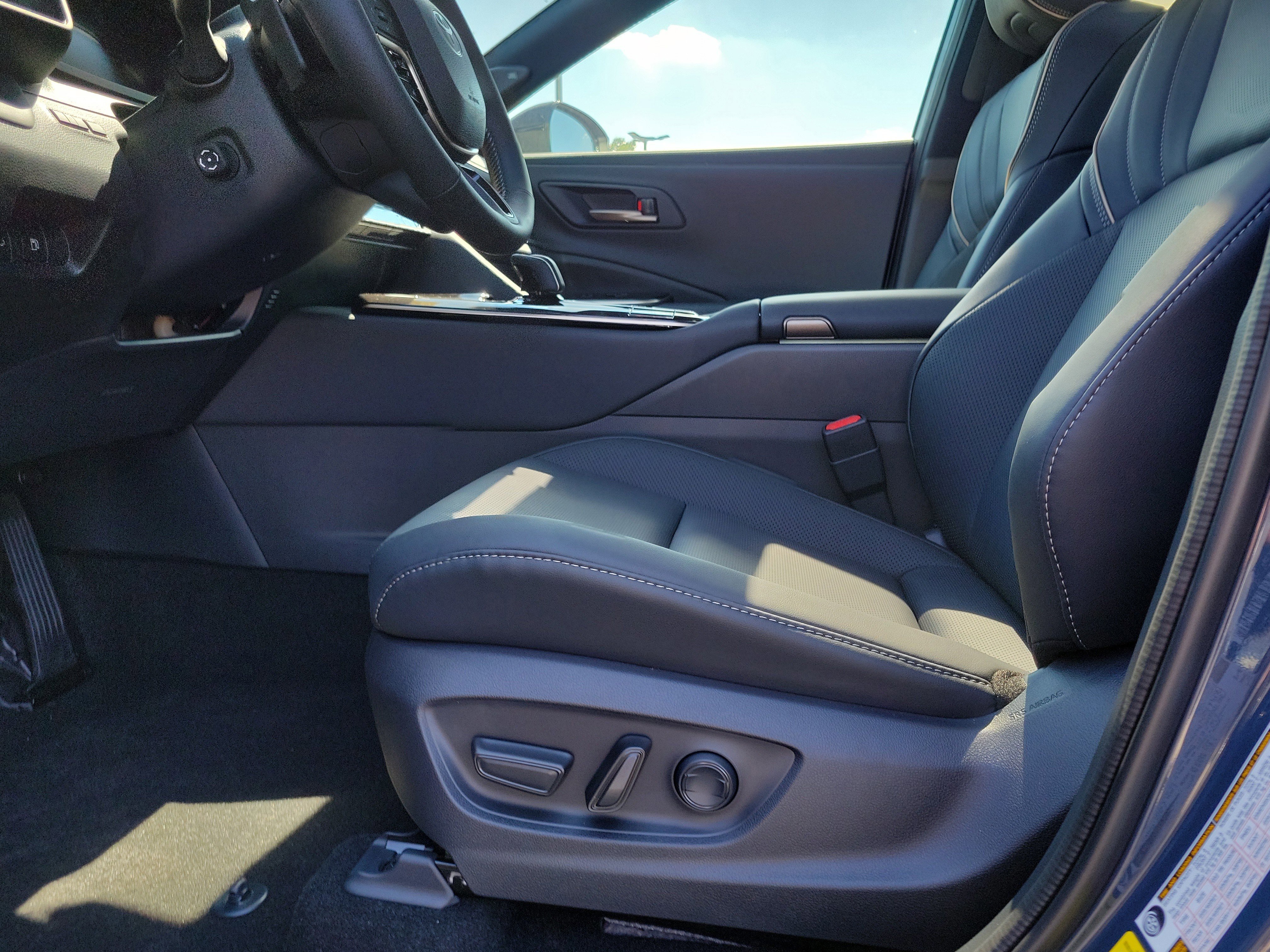 New 2026 Toyota Crown Platinum image 16