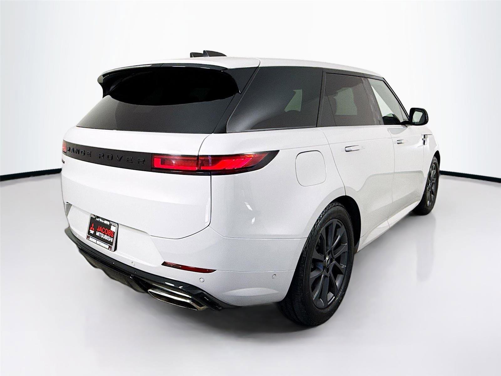 Used 2024 Land Rover Range Rover Sport Dynamic SE image 38