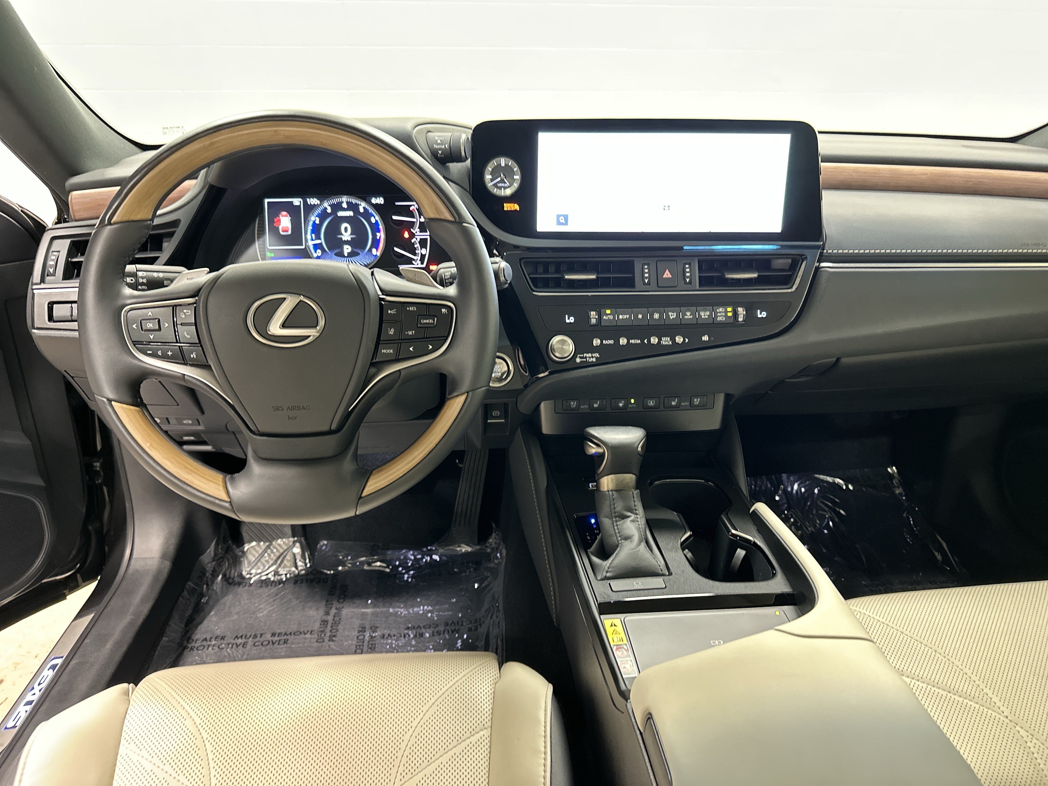 Certified 2025 Lexus ES 350 w/ Accessory Package (Z2) FWD image 29