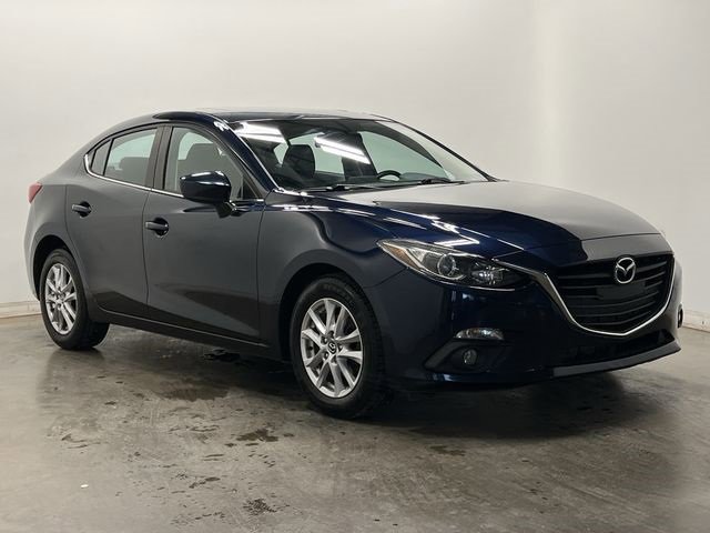 Used 2016 MAZDA MAZDA3 i Touring w/ Popular Equipment Package image 31