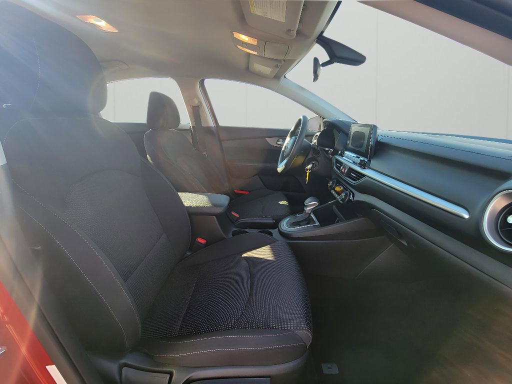 Used 2019 Kia Forte LXS image 31