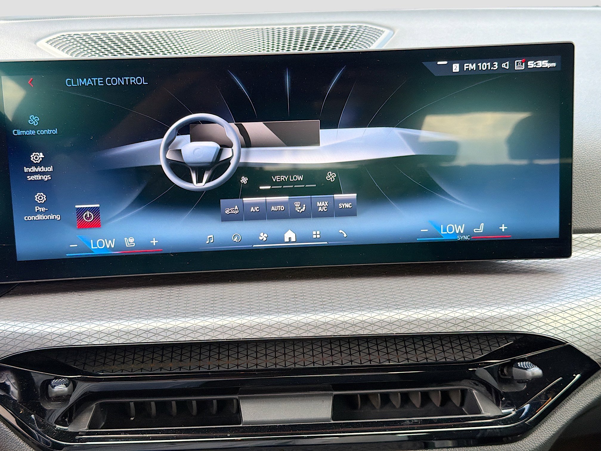 Used 2025 BMW M440i image 34