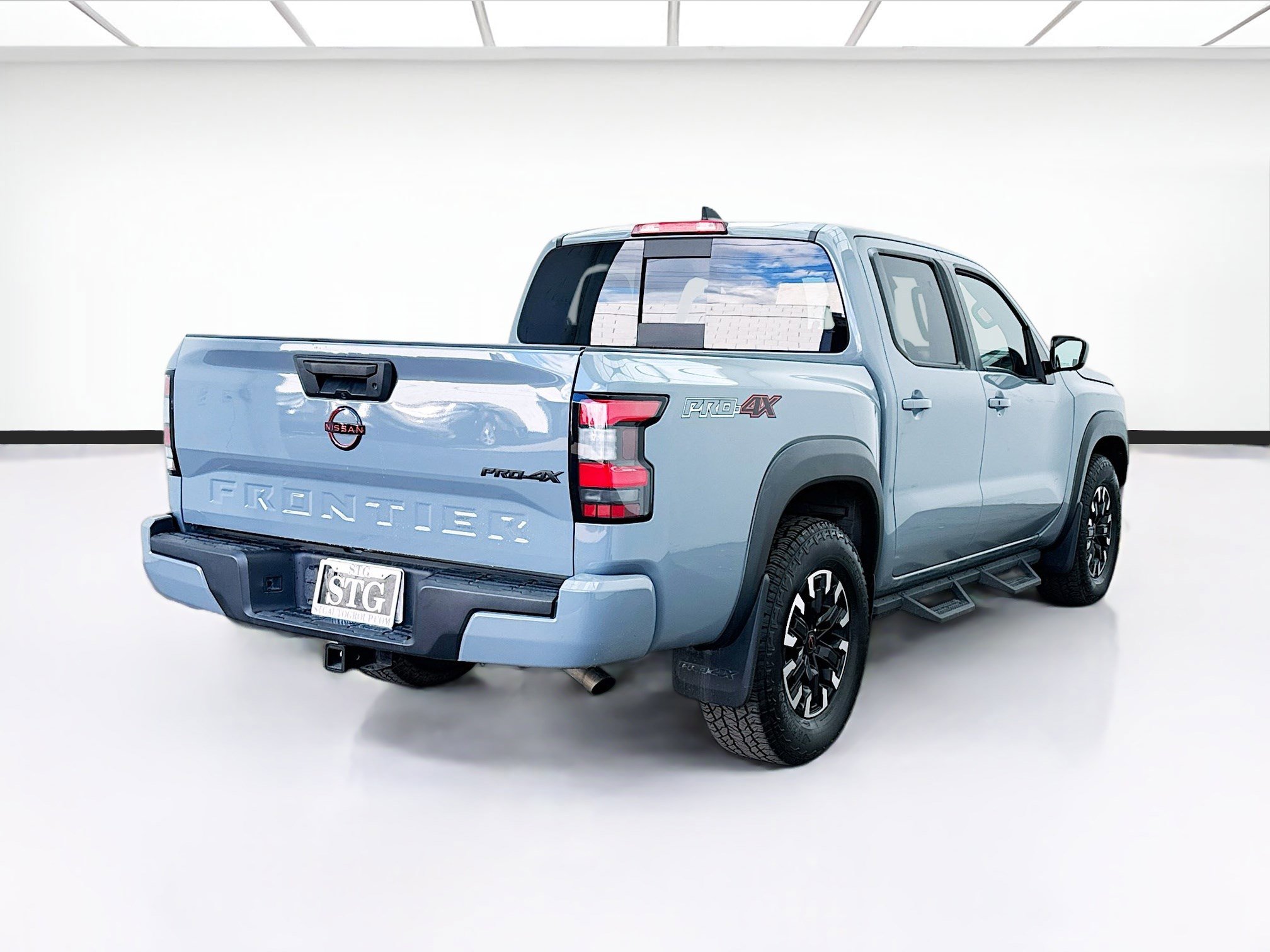 Used 2023 Nissan Frontier PRO-4X w/ Tow Package image 4