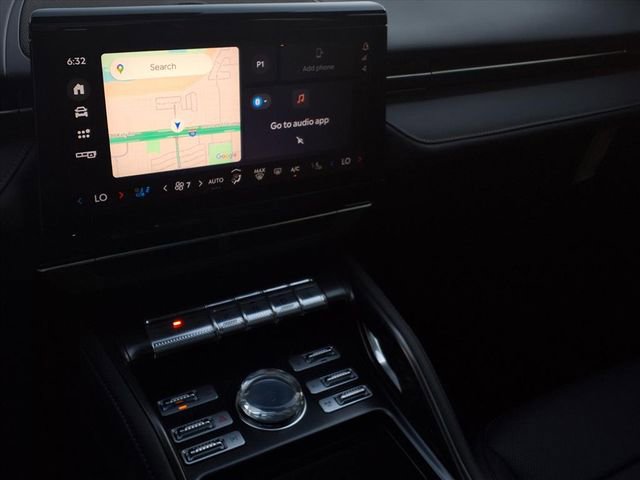 New 2025 Lincoln Nautilus Premier w/ Equipment Group 102A image 15