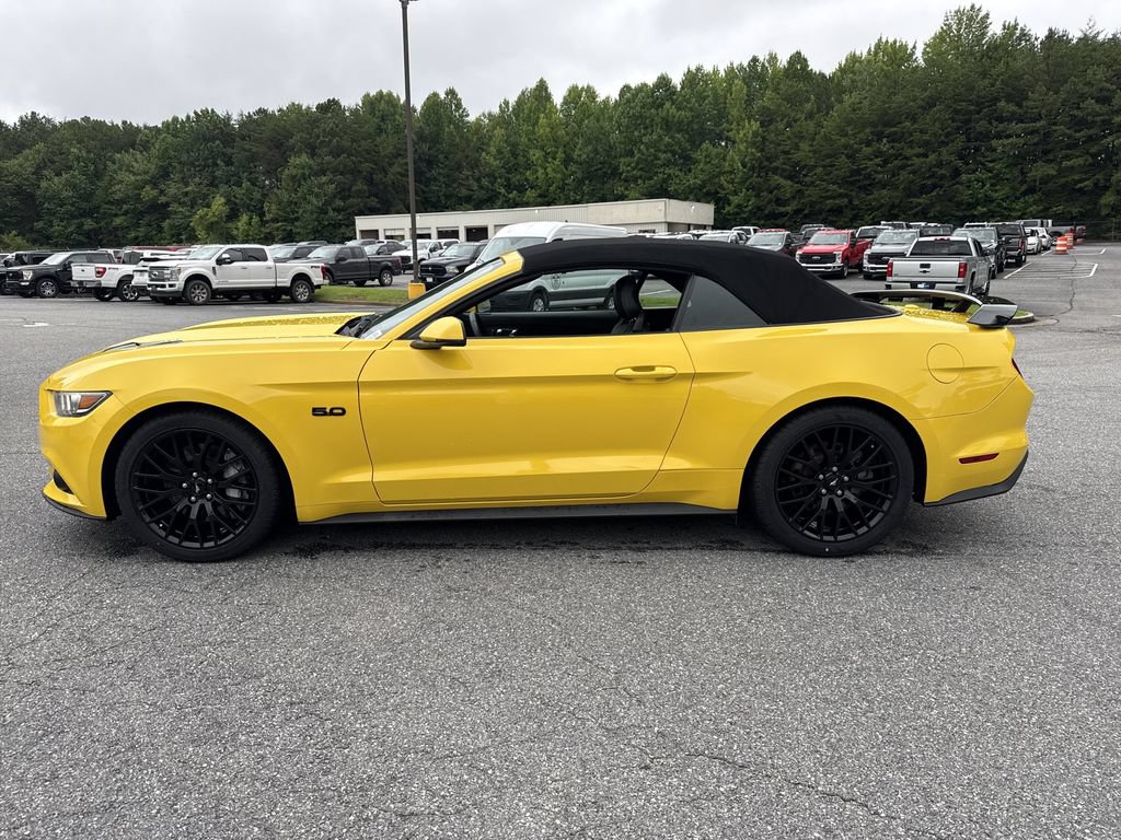 Used 2017 Ford Mustang GT Premium RWD image 4