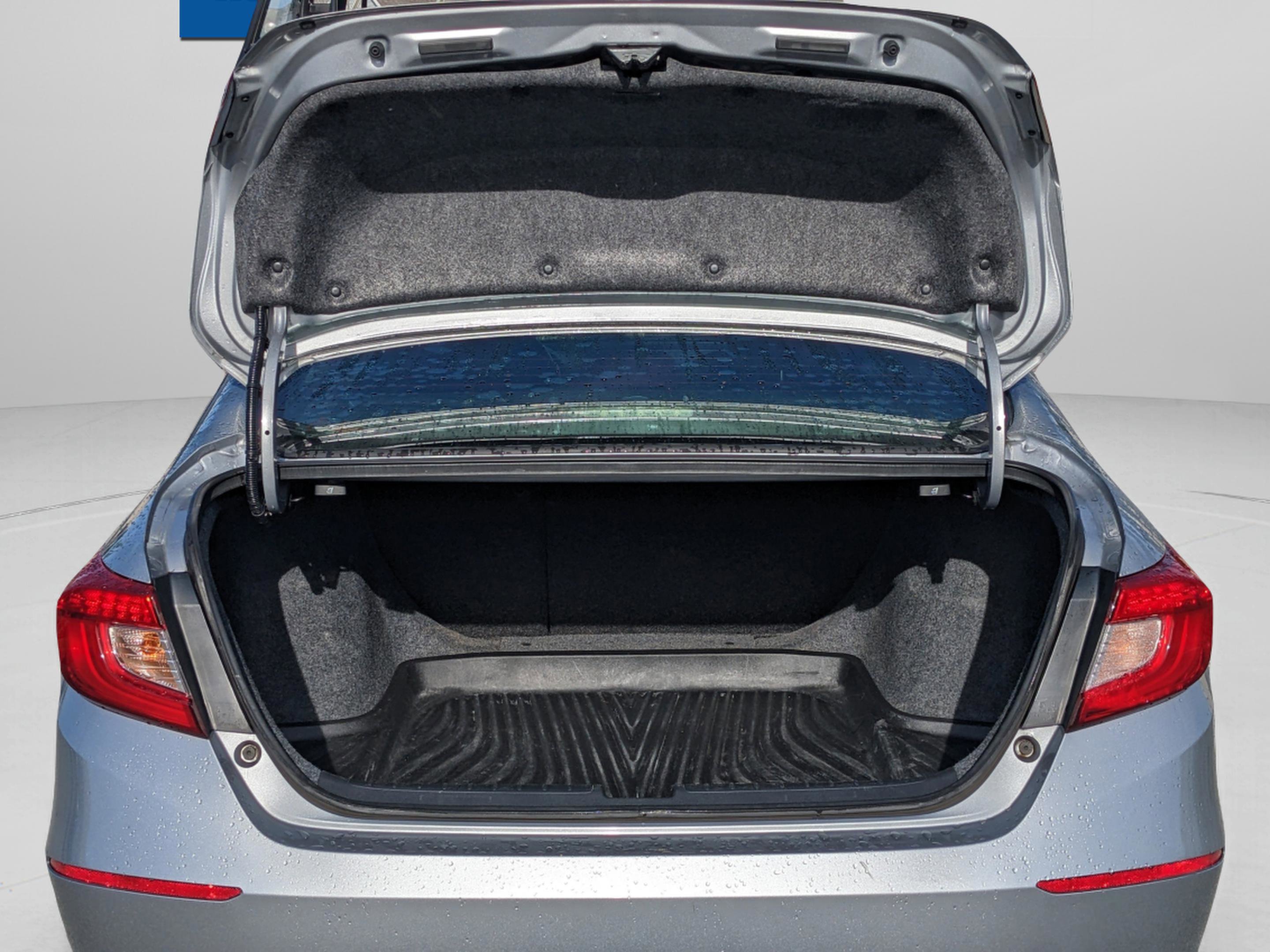 Used 2019 Honda Accord Sport image 13