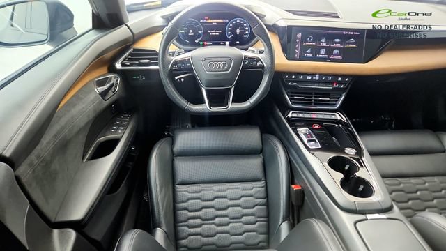 Used 2023 Audi e-tron GT Premium Plus AWD/4WD image 51