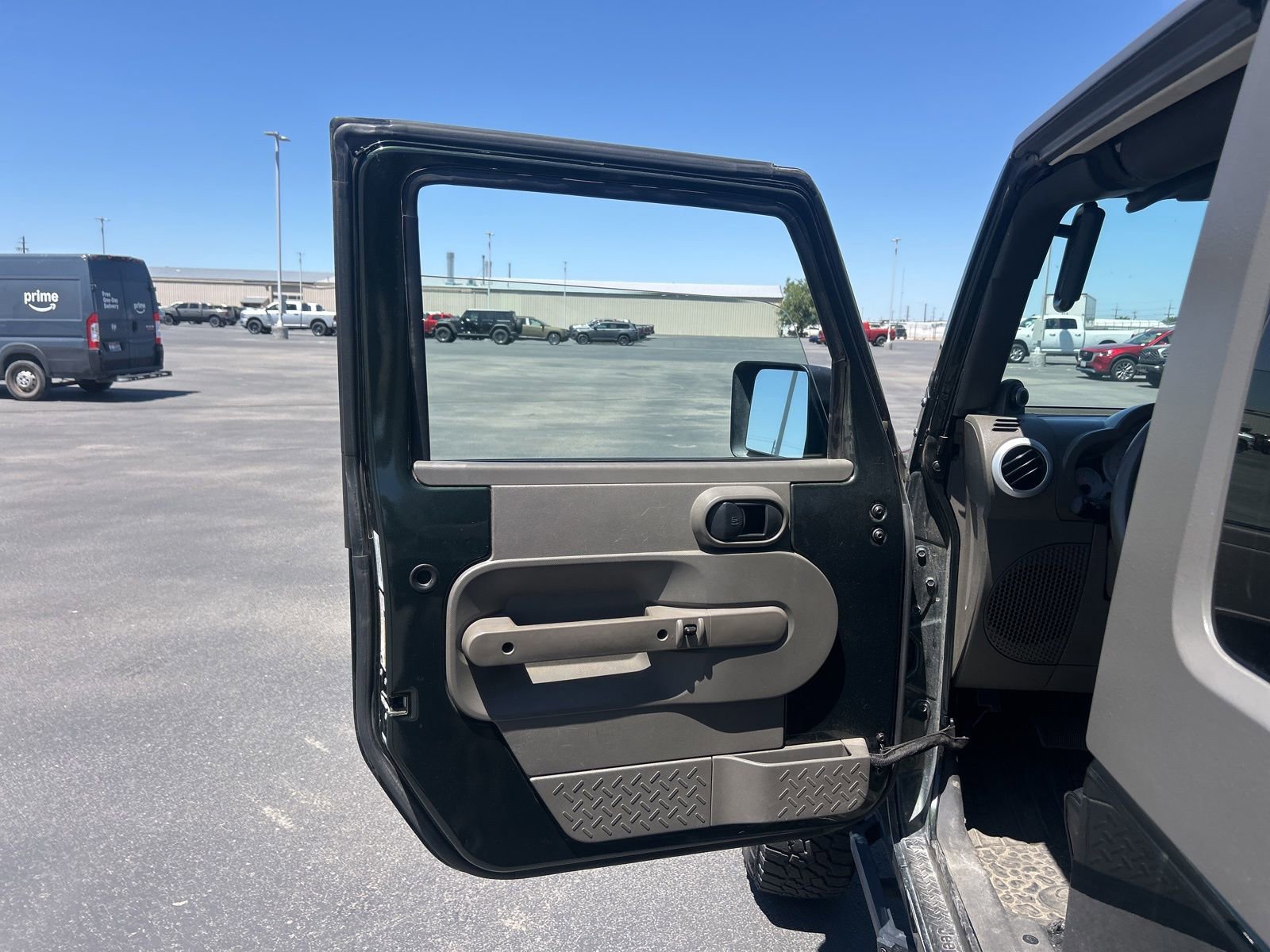 Used 2010 Jeep Wrangler Sahara w/ Trailer Tow Group AWD/4WD image 8